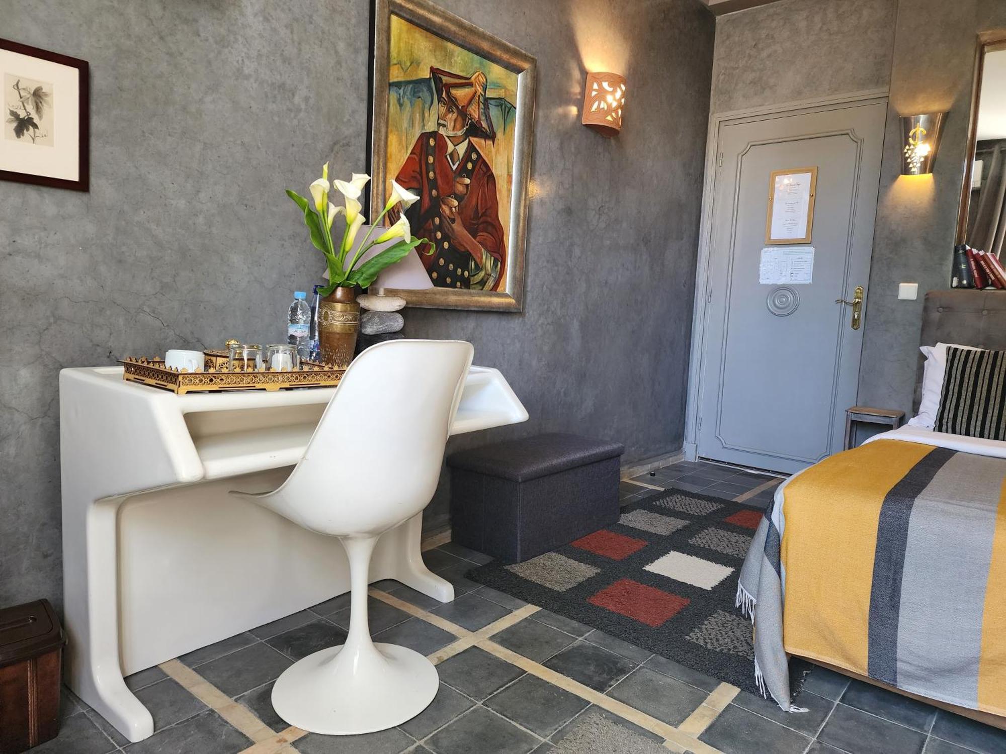 La Maison De Bed & Breakfast
